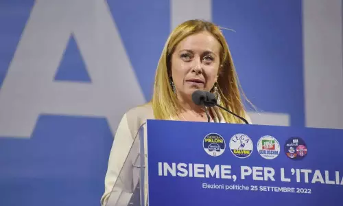 ജോർജിയ മെലോണി പ്രധാനമന്ത്രിയായി സത്യപ്രതിജ്ഞ ചെയ്തു; ഇറ്റലിയിൽ തീവ്ര വലതുപക്ഷ സർക്കാർ അധികാരത്തിൽ