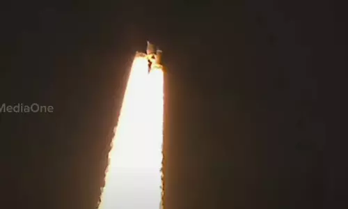 ചരിത്രം കുറിക്കാൻ ഐഎസ്ആർഒ; ജിഎസ്എൽവി മാർക്ക് ത്രീ വിക്ഷേപിച്ചു