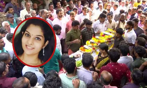 വിഷ്ണുപ്രിയയ്ക്ക് കണ്ണീരോടെ വിട നൽകി നാട്; മൃതദേഹം സംസ്കരിച്ചു