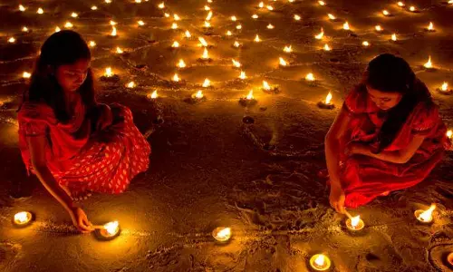 ദീപാവലി ആഘോഷ നിറവിൽ രാജ്യം