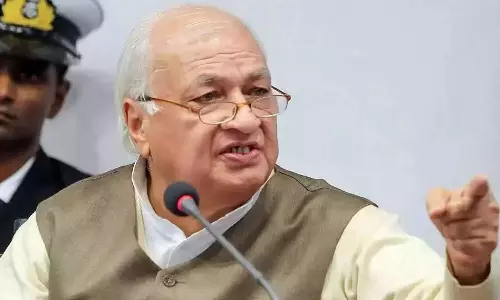 സുപ്രിംകോടതി വിധിക്ക് മുന്നെ ഗവർണറുടെ നീക്കം; രാജി ആവശ്യപ്പെട്ട വി.സിമാർക്ക് പകരം ചുമതല നൽകാനുള്ളവരുടെ പട്ടിക തയ്യാറാക്കി