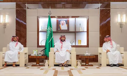 ലോകകപ്പ് ടീമംഗങ്ങളുമായി കൂടിക്കാഴ്ച നടത്തി സൗദി കിരീടാവകാശി ലോകകപ്പ് ടീമംഗങ്ങളുമായി കൂടിക്കാഴ്ച നടത്തി സൗദി കിരീടാവകാശി