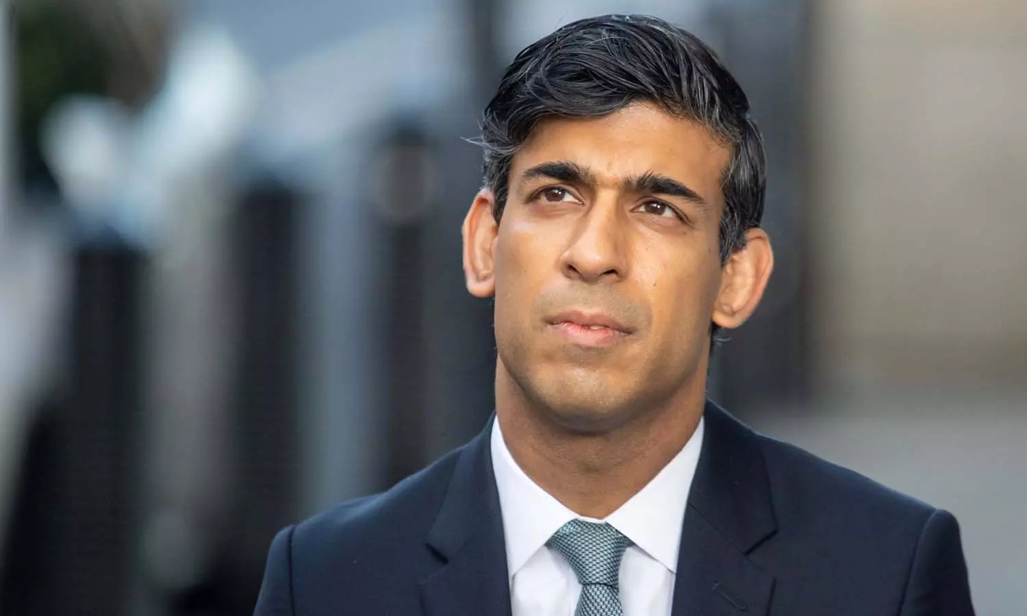 ജനാധിപത്യത്തിന്റെ മരണം; ഋഷി സുനകിനെ ബ്രിട്ടീഷ് മാധ്യമങ്ങൾ വരവേറ്റത് ഇങ്ങനെ