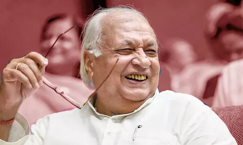 രാജ്ഭവന്റെ രാജഭരണം അത്ര ശുഭകരമായ രാഷട്രീയമല്ല