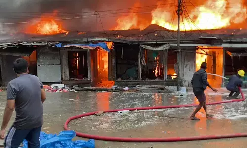 അരുണാചലിൽ മാർക്കറ്റിൽ വൻ തീപ്പിടിത്തം; 700ലേറെ കടകൾ കത്തിച്ചാമ്പലായി; അഗ്നിശമന ‌സേനയ്ക്ക് വൻ വീഴ്ച