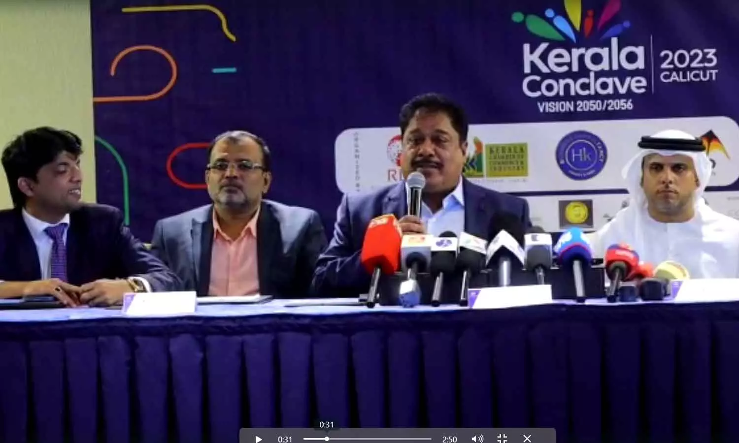 വിഴിഞ്ഞത്ത് സമരം ചെയ്യുന്ന വൈദികർക്കെതിരെ രാജ്യദ്രോഹത്തിന് കേസെടുക്കണം: ബിജു രമേശ്