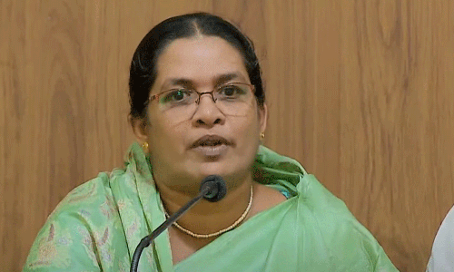 പ്രവാസി മലയാളിയെ വഞ്ചിച്ച് പണം കൈക്കലാക്കി; കെ.പി.സി.സി മുൻ സെക്രട്ടറി അജീബ എം സാഹിബിനെതിരെ പരാതി