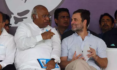 കോൺഗ്രസ് 47 അംഗ സ്റ്റിയറിങ് കമ്മിറ്റി പ്രഖ്യാപിച്ചു; ശശി തരൂർ ഇല്ല