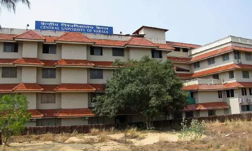 വി.സി നിയമനം; കാസർകോട് കേന്ദ്ര സർവകലാശാലയ്ക്കും കേന്ദ്രത്തിനും ഹൈക്കോടതി നോട്ടീസ്