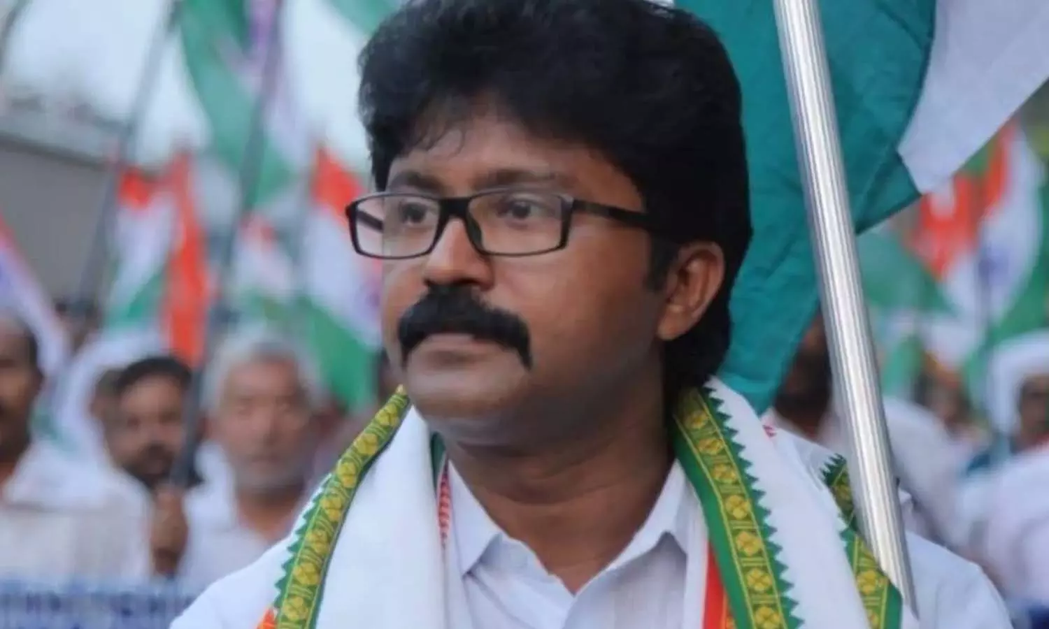 പരാതിക്കാരിയെ മർദ്ദിച്ച കേസ്; എൽദോസ് കുന്നപ്പിള്ളിലിന് താൽകാലിക ജാമ്യം