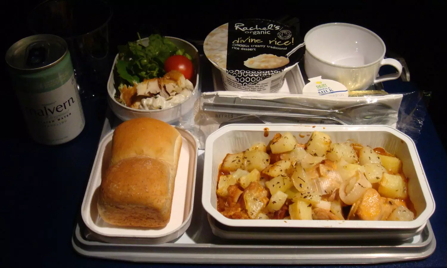 വിമാന യാത്രക്കാര് ഭക്ഷണം കൊണ്ടുവരുന്നതില് നിയന്ത്രണം വിമാന യാത്രക്കാര് ഭക്ഷണം കൊണ്ടുവരുന്നതില് നിയന്ത്രണം