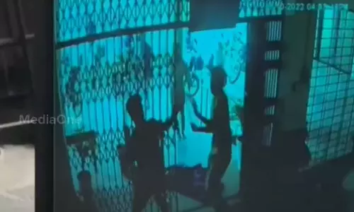 കുസാറ്റ് ഹോസ്റ്റലിലെ ആക്രമണം; എസ്.എഫ്.ഐ പ്രവർത്തകനടക്കം നാലുപേർ അറസ്റ്റിൽ കുസാറ്റ് ഹോസ്റ്റലിലെ ആക്രമണം; എസ്.എഫ്.ഐ പ്രവർത്തകനടക്കം നാലുപേർ അറസ്റ്റിൽ