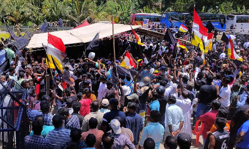 നൂറാംദിന പ്രതിഷേധം കടുപ്പിക്കാൻ മൽസ്യത്തൊഴിലാളികൾ; വിഴിഞ്ഞത്ത് വൻ പൊലീസ് സന്നാഹം