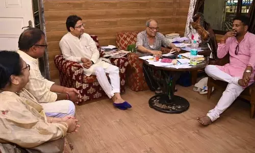 ബംഗാളിൽ സിപിഎം-ബിജെപി ചർച്ച; സർക്കാറിനെ അട്ടിമറിക്കാനെന്ന് തൃണമൂൽ