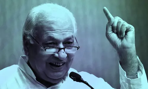 തന്നിഷ്ടക്കാരന്‍ ആരിഫ്