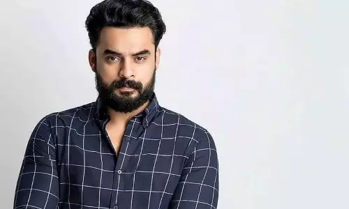 കൂടെ നിന്നവർക്കും പിന്തുണച്ചവർക്കും നന്ദി, അഭിനയ ജീവിതത്തിൻറെ 10 വർഷങ്ങളോർത്തെടുത്ത് ടൊവിനോ