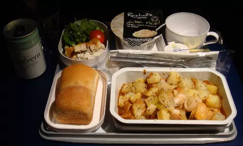 വിമാന യാത്രക്കാര്‍ ഭക്ഷണം കൊണ്ടുവരുന്നതില്‍ നിയന്ത്രണം