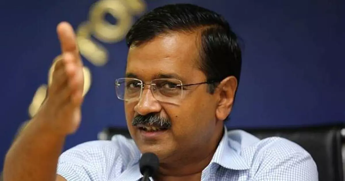 വിവാദ പരാമര്ശത്തിന് പിന്നാലെ കെജ്രിവാള് ഗുജറാത്തിലേക്ക് വിവാദ പരാമര്ശത്തിന് പിന്നാലെ കെജ്രിവാള് ഗുജറാത്തിലേക്ക്