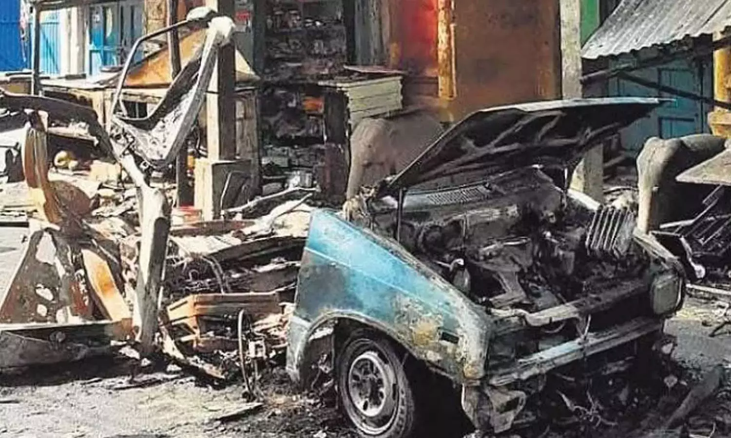 കോയമ്പത്തൂർ കാർ സ്ഫോടനം: അസ്വാഭാവിക മരണത്തിനും സ്ഫോടനത്തിനും കേസെടുത്ത് എൻഐഎ കോയമ്പത്തൂർ കാർ സ്ഫോടനം: അസ്വാഭാവിക മരണത്തിനും സ്ഫോടനത്തിനും കേസെടുത്ത് എൻഐഎ