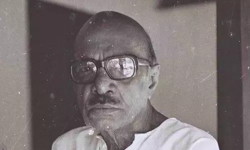 ബഷീറിന് കാലിക്കറ്റിന്റെ ഡി ലിറ്റ്; വർഗീയമാക്കാനുള്ള ശ്രമം നടന്നു- വെളിപ്പെടുത്തൽ ബഷീറിന് കാലിക്കറ്റിന്റെ ഡി ലിറ്റ്; വർഗീയമാക്കാനുള്ള ശ്രമം നടന്നു- വെളിപ്പെടുത്തൽ