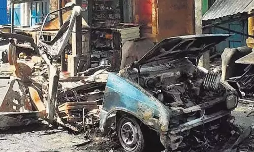 കോയമ്പത്തൂർ കാർ സ്ഫോടനം: അസ്വാഭാവിക മരണത്തിനും സ്ഫോടനത്തിനും കേസെടുത്ത് എൻഐഎ കോയമ്പത്തൂർ കാർ സ്ഫോടനം: അസ്വാഭാവിക മരണത്തിനും സ്ഫോടനത്തിനും കേസെടുത്ത് എൻഐഎ