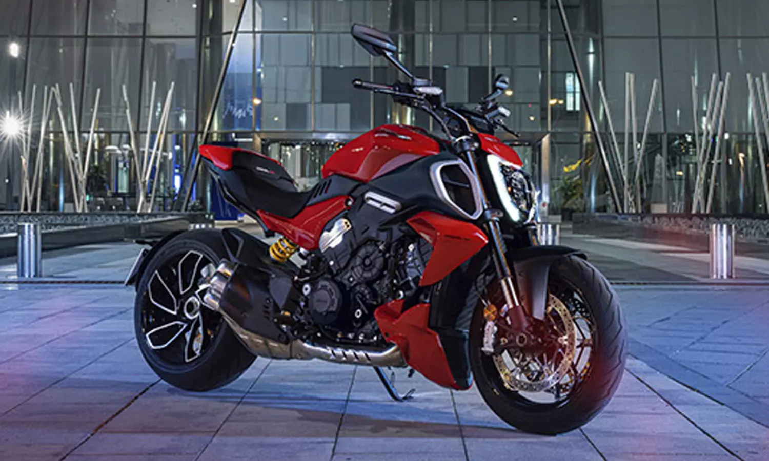 ഡ്യൂക്കാട്ടിയിൽ നിന്നും ഇതാ മറ്റൊരു ഐറ്റം; ഡയവൽ വിഫോർ ഡ്യൂക്കാട്ടിയിൽ നിന്നും ഇതാ മറ്റൊരു ഐറ്റം; ഡയവൽ വിഫോർ