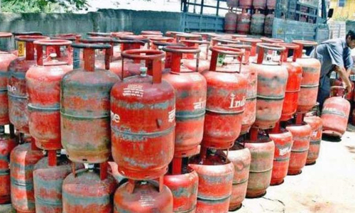 ഗ്യാസ് ഏജൻസി നടത്തുന്ന യുവതിയെ സി.ഐ.ടി.യു പ്രവർത്തകർ ഭീഷണിപ്പെടുത്തിയ സംഭവം; വ്യവസായ മന്ത്രിക്ക് റിപ്പോർട്ട് നൽകും