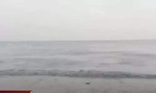 കോഴിക്കോട്ട് ഉൾവലിഞ്ഞ കടൽ തിരിച്ച് കയറിത്തുടങ്ങി; പ്രാദേശിക പ്രതിഭാസമെന്ന് ജില്ലാ ഭരണകൂടം