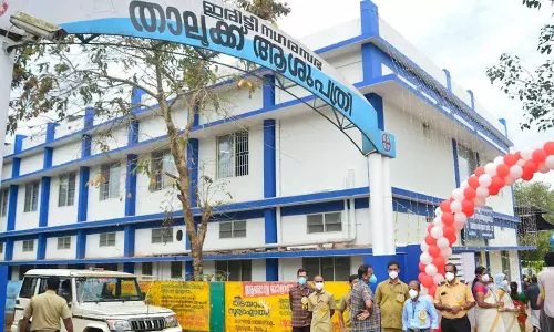 കണ്ണൂരിൽ 17കാരി ആശുപത്രി ശുചിമുറിയിൽ പ്രസവിച്ചു