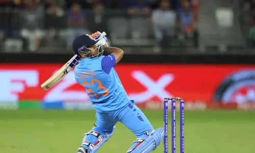 മാരകഫോമിൽ എൻഗിഡി:സൂര്യകുമാർ യാദവ് പൊരുതി നേടിയ റണ്‍സുമായി ഇന്ത്യ