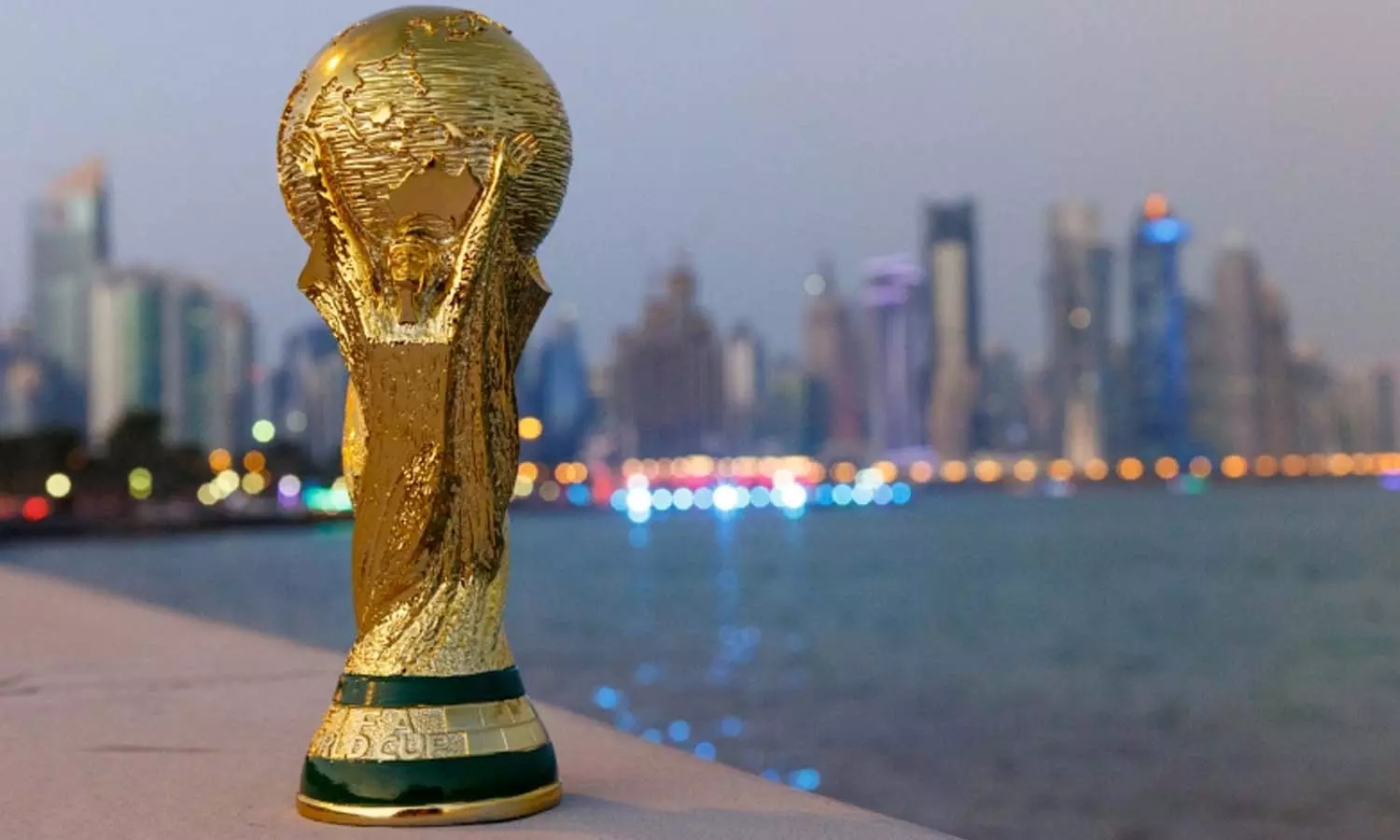 ലോകകപ്പ്; ടീമുകൾക്കായുള്ള ലക്ഷ്വറി ബസുകൾ ഖത്തറിലെത്തി ലോകകപ്പ്; ടീമുകൾക്കായുള്ള ലക്ഷ്വറി ബസുകൾ ഖത്തറിലെത്തി