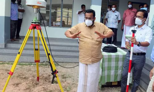 സംസ്ഥാനത്തെ മുഴുവന്‍ ഭൂമിയും ഇനി ഒറ്റ ക്ലിക്കില്‍; ഡിജിറ്റല്‍ റീ സര്‍വേയ്ക്ക് ഇന്ന് തുടക്കം