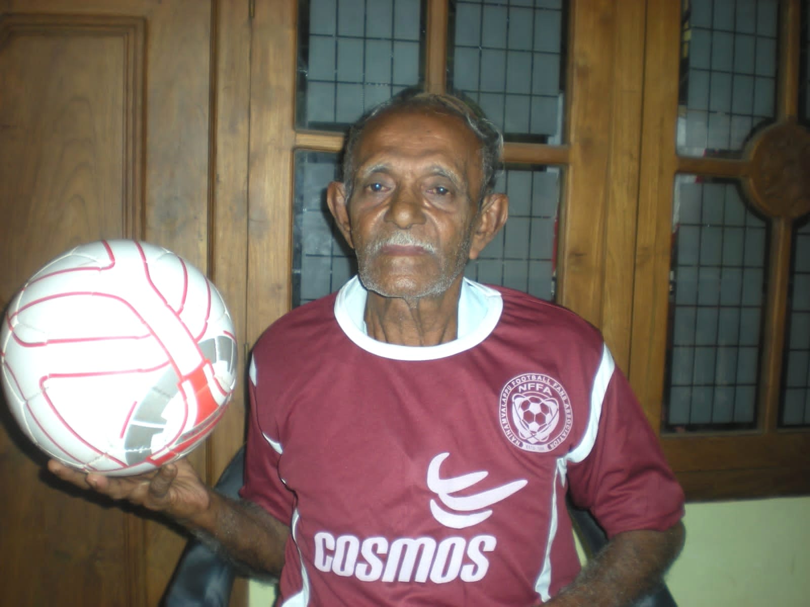 മുൻ ഫുട്‌ബോൾ താരം ലെഫ്റ്റ് ഔട്ട് കുഞ്ഞു അന്തരിച്ചു