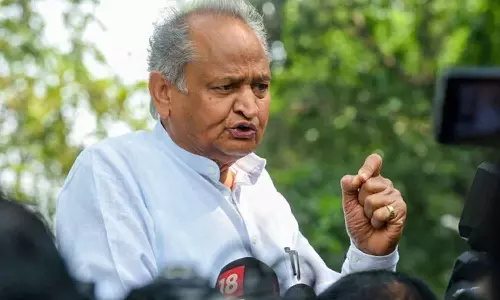 മഹാത്മാ ഗാന്ധിയുടെ രാജ്യത്തെ നയിക്കുന്നതുകൊണ്ടാണ് മോദിക്ക് ആഗോളതലത്തിൽ ബഹുമാനം ലഭിക്കുന്നത്: അശോക് ഗെഹ്ലോട്ട് മഹാത്മാ ഗാന്ധിയുടെ രാജ്യത്തെ നയിക്കുന്നതുകൊണ്ടാണ് മോദിക്ക് ആഗോളതലത്തിൽ ബഹുമാനം ലഭിക്കുന്നത്: അശോക് ഗെഹ്ലോട്ട്