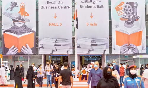 അക്ഷര മഹാമേളക്ക് നാളെ തുടക്കം; ഷാർജ പുസ്തകോത്സവത്തിന് ആയിരങ്ങളെത്തും അക്ഷര മഹാമേളക്ക് നാളെ തുടക്കം; ഷാർജ പുസ്തകോത്സവത്തിന് ആയിരങ്ങളെത്തും