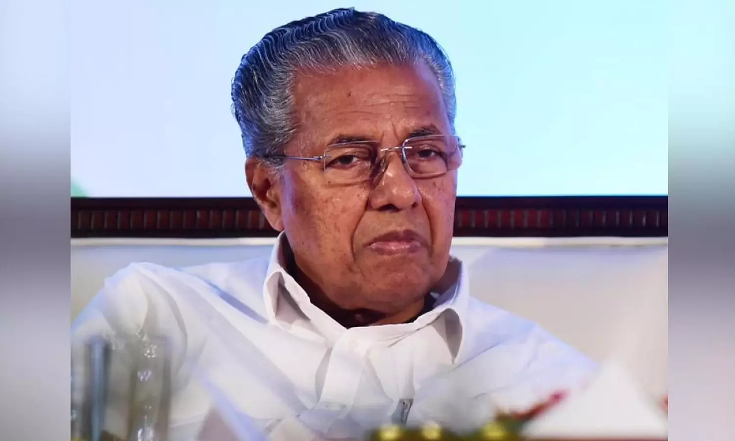 മുട്ടുമടക്കി സർക്കാർ; പെൻഷൻ പ്രായം 60 വയസാക്കുന്ന തീരുമാനം പിൻവലിക്കും മുട്ടുമടക്കി സർക്കാർ; പെൻഷൻ പ്രായം 60 വയസാക്കുന്ന തീരുമാനം പിൻവലിക്കും