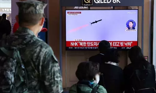 കൊറിയയിൽ മിസൈൽ യുദ്ധം; പരസ്പരം മിസൈൽ തൊടുത്ത് ഇരു കൊറിയകൾ