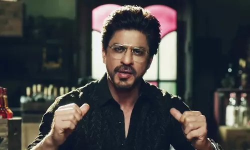 ജബ് തക് ഹേ ജാൻ, കിംഗ് ഖാൻ