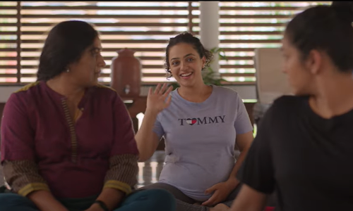 ചിരിച്ചുല്ലസിച്ച് ആറ് ഗര്‍ഭിണികള്‍; അഞ്ജലി മേനോന്‍റെ വണ്ടര്‍ വുമണ്‍ ട്രയിലര്‍ കാണാം