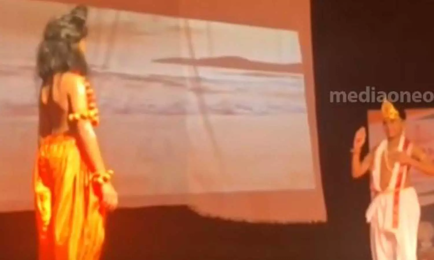 മുഖ്യ സംഘാടകർ ബാലഗോകുലം; സർക്കാറിന്റെ കേരളപ്പിറവി ആഘോഷം സംഘപരിവാർ കലാമേളയായി മാറിയെന്ന് ആക്ഷേപം