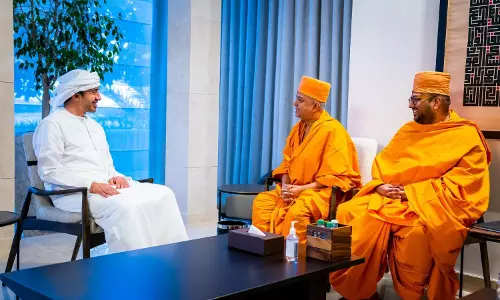 യു.എ.ഇ വിദേശകാര്യ മന്ത്രി അബൂദബിയിലെ   ഹിന്ദു ക്ഷേത്ര നിർമാണ പുരോഗതി വിലയിരുത്തി