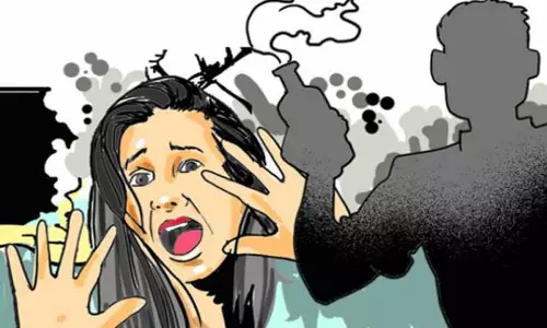 കുടുംബവഴക്ക് പകയായി; മലപ്പുറത്ത് ഭാര്യയ്ക്കു നേരെ ഭർത്താവിന്റെ ആസിഡ് ആക്രമണം