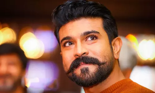 ആര്‍.ആര്‍.ആര്‍ തരംഗം; ബോളിവുഡില്‍ രണ്ട് സിനിമകളില്‍ നായകനാകാന്‍ രാം ചരണ്‍