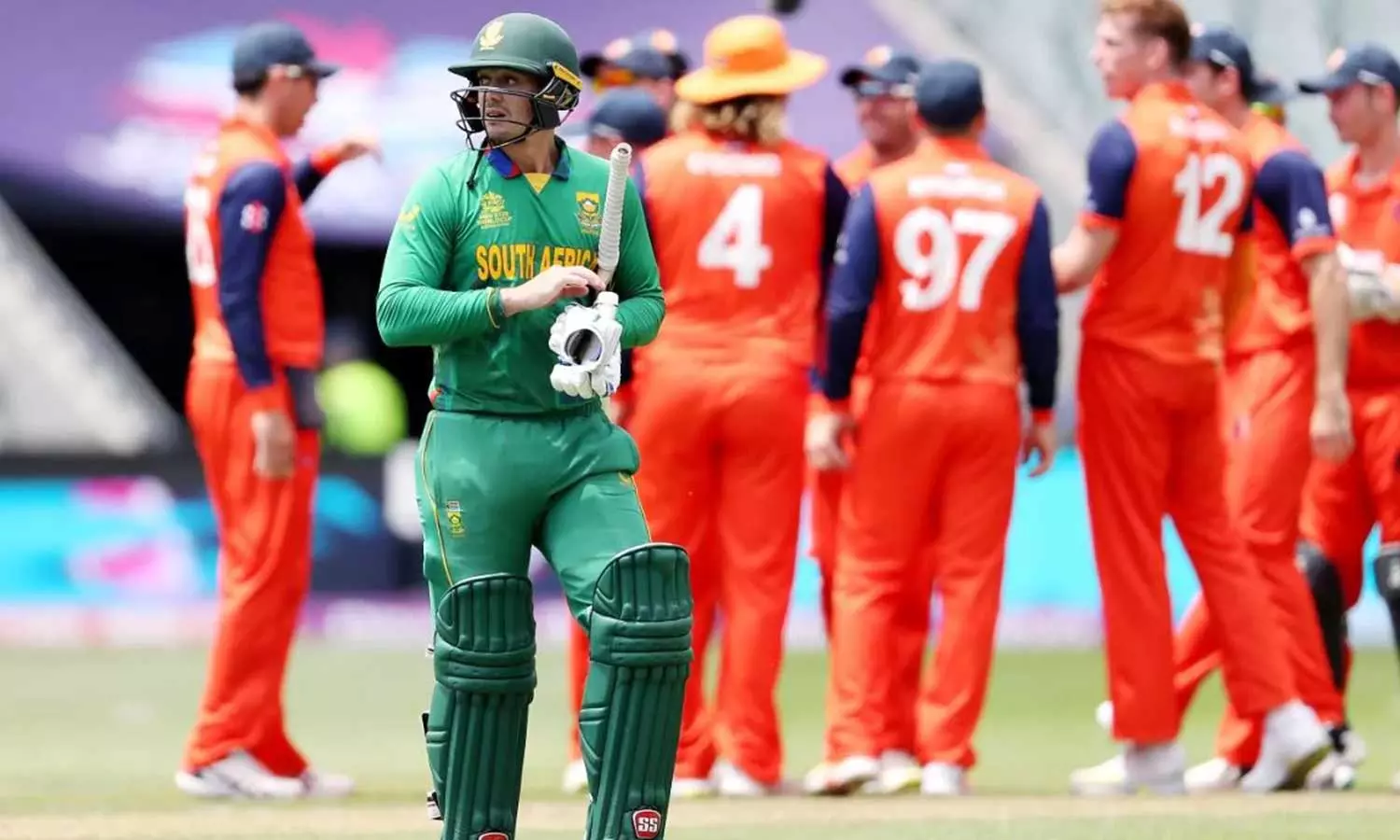 വീണ്ടും അക്കർമാൻ, ഞെട്ടിച്ച് നെതർലൻഡ്‌സ്; ദക്ഷിണാഫ്രിക്കയ്ക്ക് മൂന്നു വിക്കറ്റ് നഷ്ടം- പണികിട്ടുമോ?