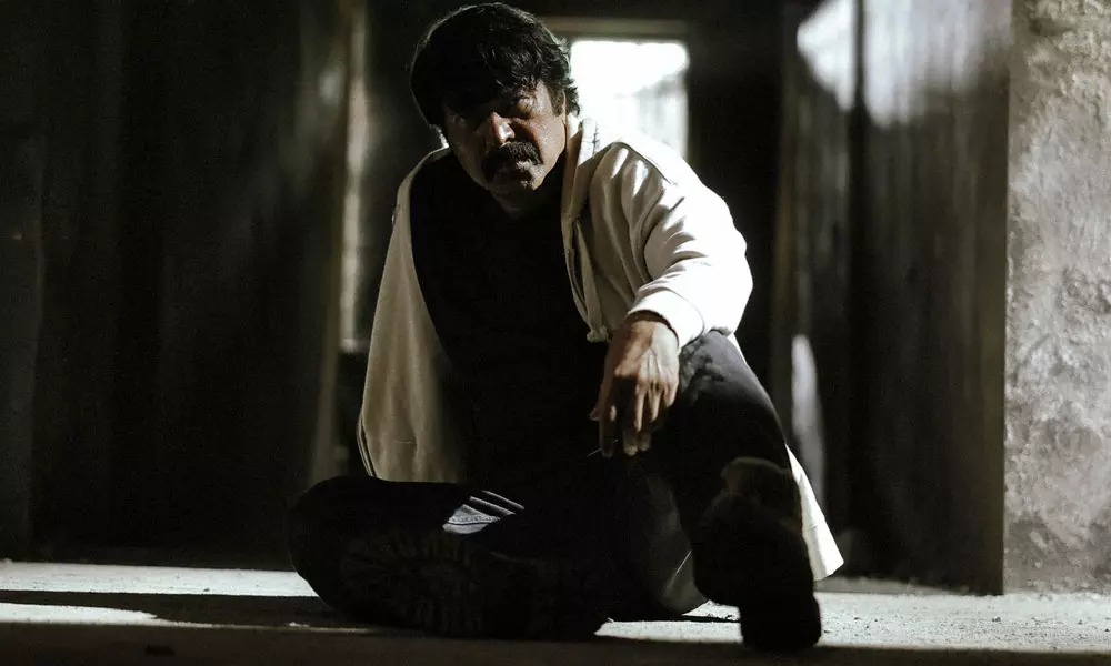 തിയറ്ററിലെ വേട്ട കഴിഞ്ഞു, ലൂക്ക് ഇനി ഒ.ടി.ടിയിലേക്ക്; റോഷാക്ക് ഹോട്ട് സ്റ്റാറില്, റിലീസ് തിയതി പ്രഖ്യാപിച്ചു തിയറ്ററിലെ വേട്ട കഴിഞ്ഞു, ലൂക്ക് ഇനി ഒ.ടി.ടിയിലേക്ക്; റോഷാക്ക് ഹോട്ട് സ്റ്റാറില്, റിലീസ് തിയതി പ്രഖ്യാപിച്ചു