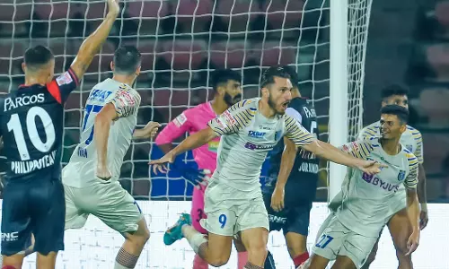 മുന്നേറ്റനിരക്കാർ ഇനിയെങ്കിലും മുന്നേറുമോ? ബ്ലാസ്റ്റേഴ്‌സിനായി ആദ്യ ഗോൾ നേടി ദിമിത്രോസ് ഡയമന്റകോസ്