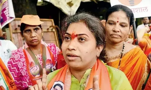 അന്തരിച്ച എംഎൽഎയുടെ ഭാര്യയെ ജയിപ്പിക്കാൻ പിന്മാറിയെന്ന് ബിജെപി ; അന്ധേരി ഈസ്റ്റിൽ ഉദ്ദവ് പക്ഷം വിജയത്തിലേക്ക്