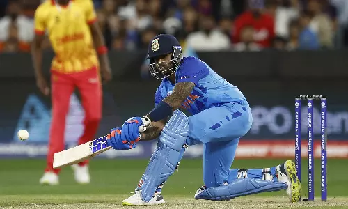 സൂര്യയുടെ വെടിക്കെട്ട്; സിംബാബ്‌വെക്കെതിരെ 187 റൺസിന്റെ വിജയലക്ഷ്യം ഉയർത്തി ഇന്ത്യ