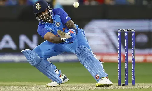 സൂര്യ മാസ്സാണ്; കലണ്ടർ വർഷം ആയിരം ടി20 റൺസ് നേടുന്ന ആദ്യ ഇന്ത്യൻ താരം