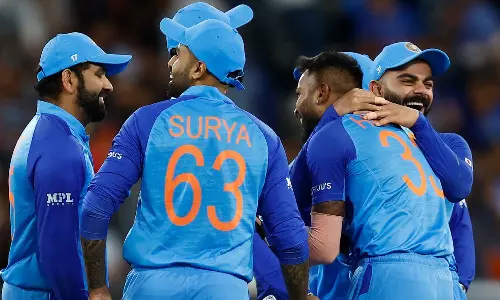 എറിഞ്ഞിട്ടു; സിംബാബ്‌വെക്കെതിരെ ഇന്ത്യക്ക് 71 റൺസ് വിജയം